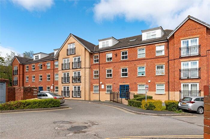 2 Bedroom Apartment For Sale In Sandringham Court, Sandringham Drive, Leeds, West Yorkshire, LS17