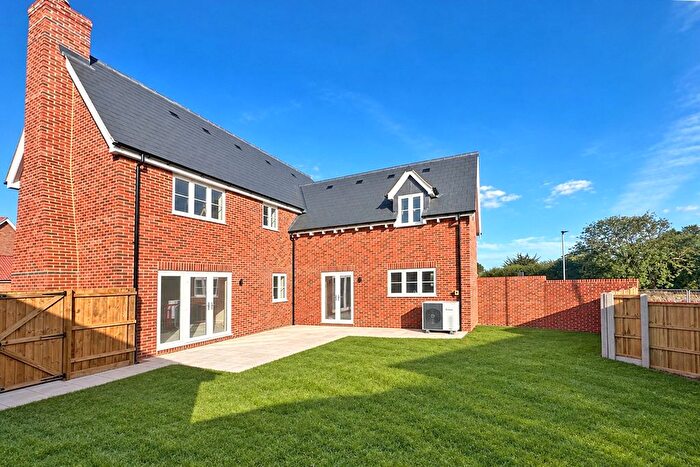 4 Bedroom Detached House For Sale In London Road, Beccles, Suffolk, NR34