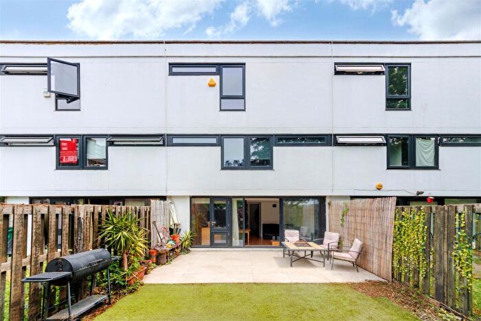 1 Bedroom Flat For Sale In Dunboyne Road, Gospel Oak, NW3