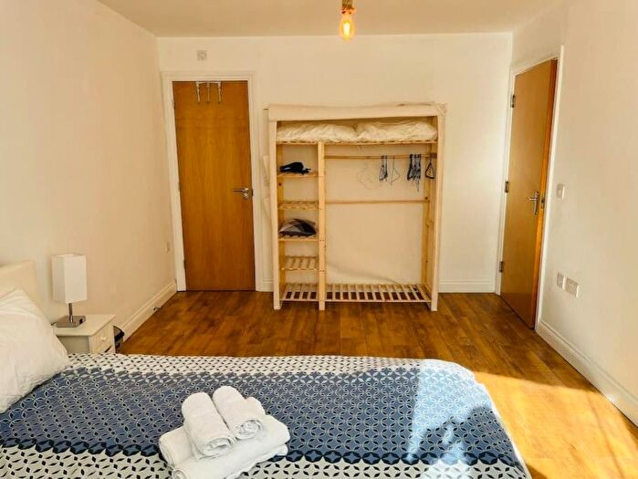 2 Bedroom Flat To Rent In Ashleigh Court, Loates Lane, Watford, Hertfordshire, WD17