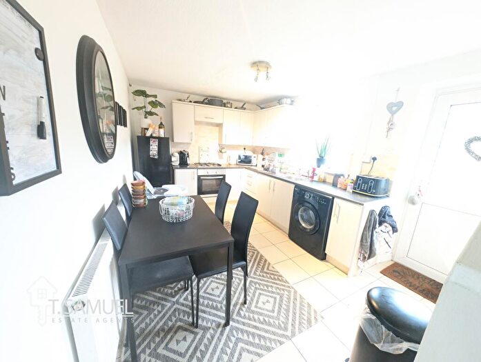 3 Bedroom Terraced House For Sale In Penrhiwceiber Road, Penrhiwceiber, CF45