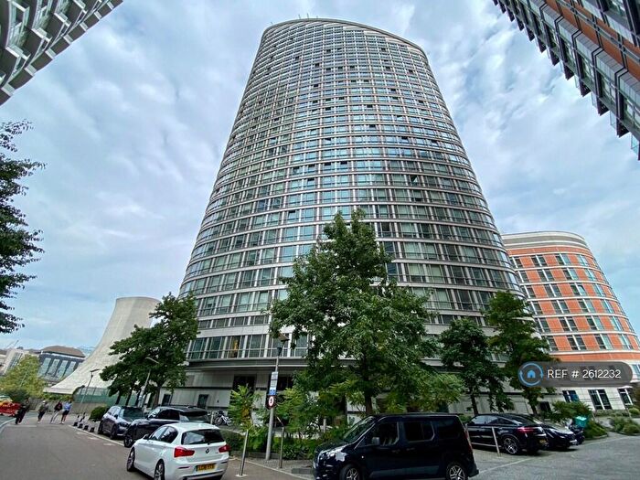 Studio To Rent In Ontario Tower, London, E14