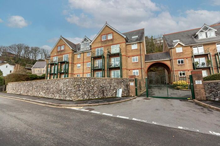 2 Bedroom Flat For Sale In Langland Bay Road, Langland, Swansea, SA3