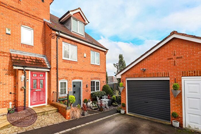 4 Bedroom Semi-Detached House For Sale In Hillingdon Drive, Ilkeston, DE7