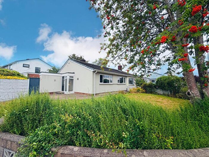 2 Bedroom Semi-Detached Bungalow For Sale In Millbrook Drive, Old Hall Estate, L32