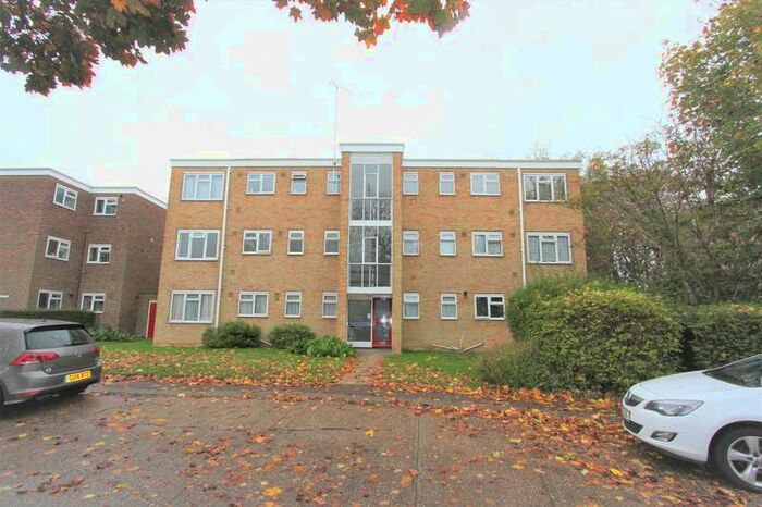 2 Bedroom Flat To Rent In Jupps Lane, Worthing, BN12