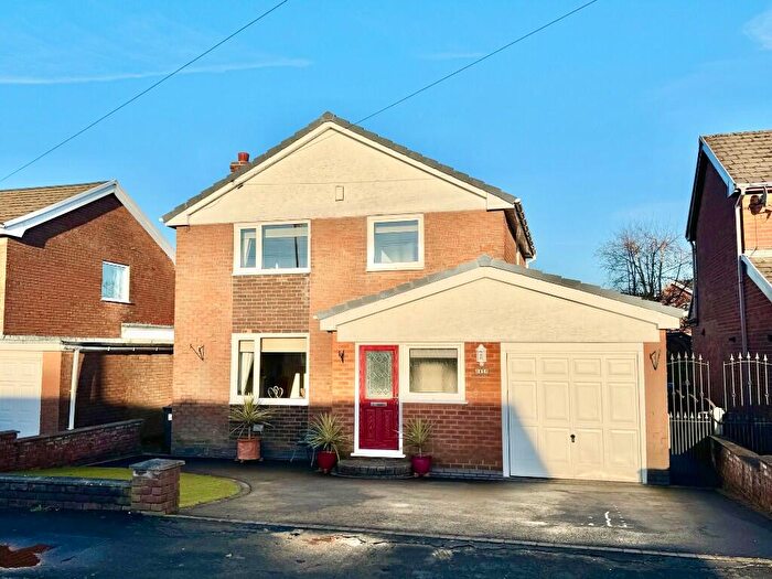 3 Bedroom Detached House For Sale In Sutton Lane, Adlington, PR6