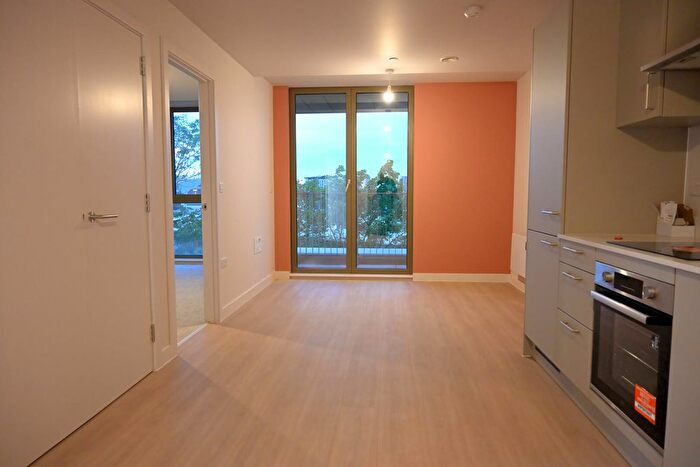1 Bedroom Flat To Rent In Trafford Gardens, - Talbot Road, Manchester, M16