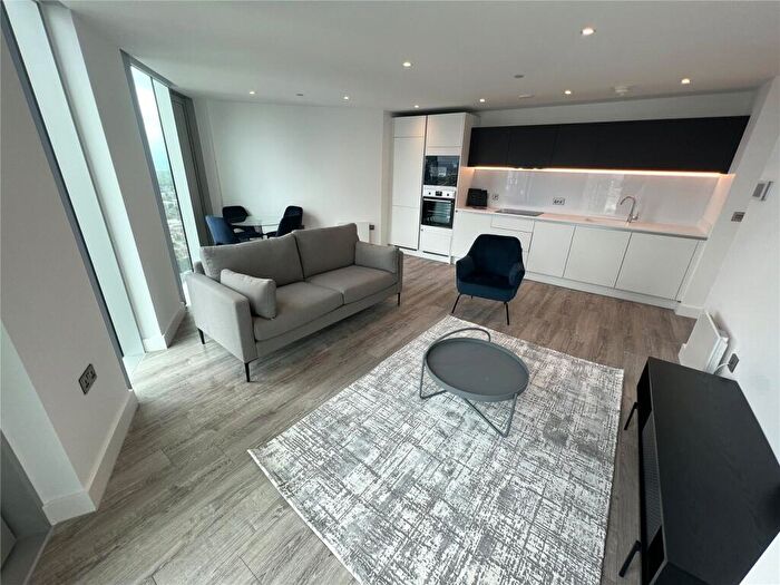 2 Bedroom Apartment For Sale In Thr, Silvercroft Street, Manchester, M15