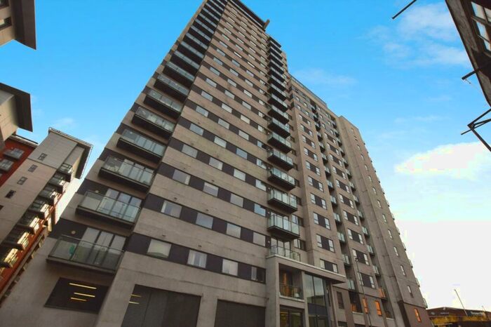 2 Bedroom Flat To Rent In Britton House, Lord Street, Green Quarter, Manchester, M4