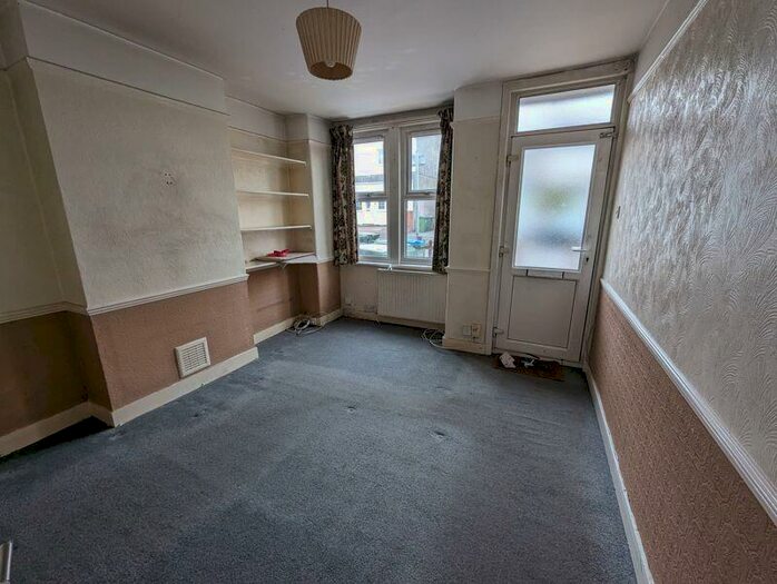 3 Bedroom Terraced House For Sale In Royal Oak Road, Bexleyheath, DA6