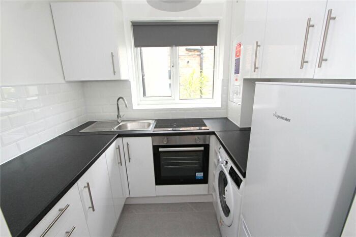 1 Bedroom Apartment To Rent In Fortis Green, London, N2