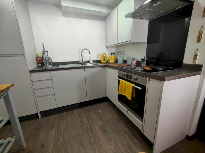 1 Bedroom Flat To Rent In Solihull Heights, New Coventry Road, B26