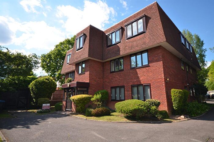 1 Bedroom Flat To Rent In Dudley Court, Crawford Avenue, Wembley, Middlesex, HA0