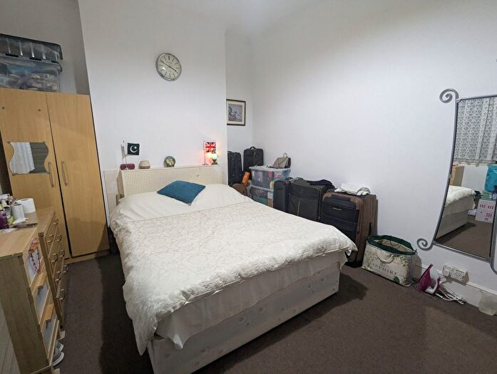 1 Bedroom Flat To Rent In Dalkeith Road, Ilford, London, IG1