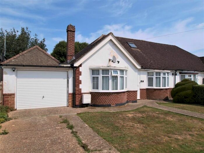 2 Bedroom Semi-Detached Bungalow For Sale In Sunstar Lane, Polegate, BN26