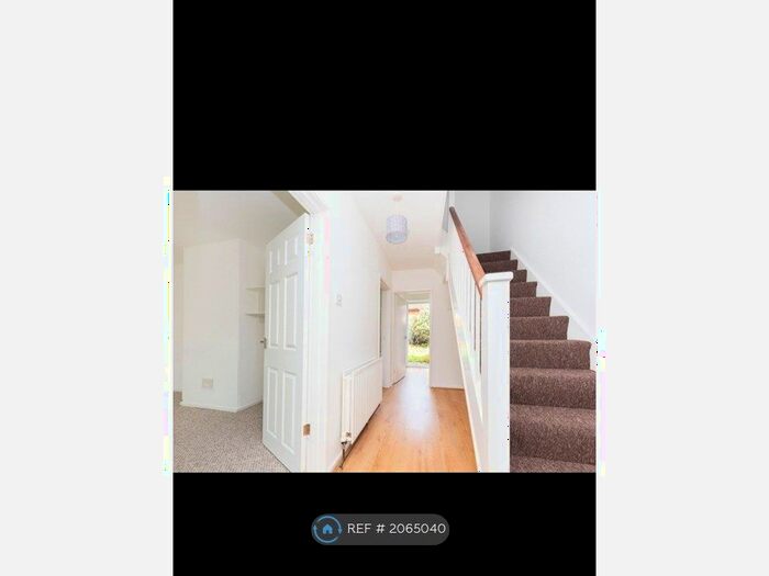 3 Bedroom Terraced House To Rent In Glentanner Way, London, SW17