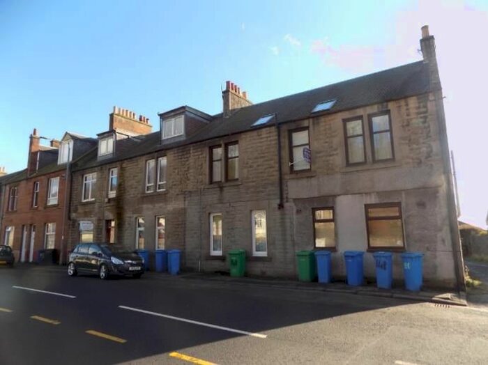 2 Bedroom Maisonette To Rent In Main Street, Newmills, Dunfermline, KY12