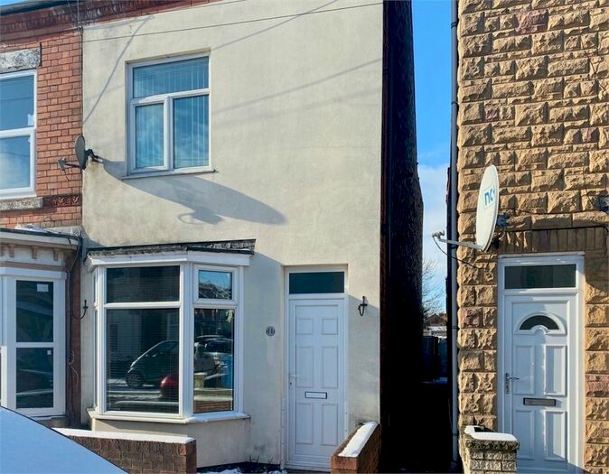 2 Bedroom Semi-Detached House To Rent In King Street, Worksop, Nottinghamshire, S80