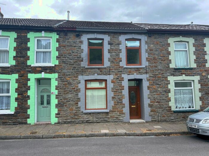 3 Bedroom Terraced House To Rent In South Street, Ynyshir, CF39