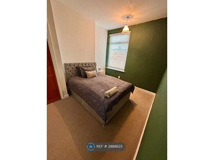 3 Bedroom Semi-Detached House To Rent In Mandalay St, Nottingham, NG6