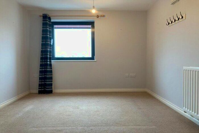2 Bedroom Flat To Rent In Buckingham Road, Bicester, OX26
