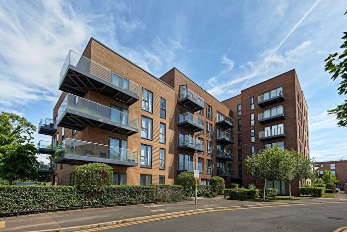 2 Bedroom Flat For Sale In Millar House, Station Road, Borehamwood, Hertfordshire, WD6