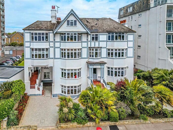 2 Bedroom Flat For Sale In Westcliff Parade, Westcliff-On-Sea, SS0