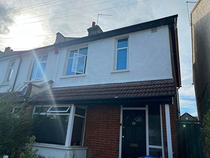 3 Bedroom End Of Terrace House To Rent In Lansdowne Road, Purley, CR8