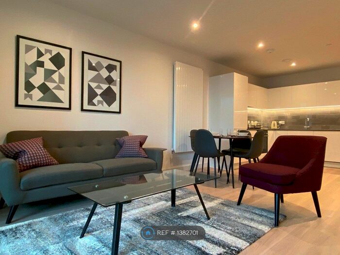 1 Bedroom Flat To Rent In Royal Crest Avenue, London, E16