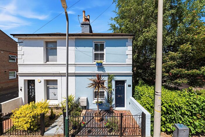 2 Bedroom Semi Detached House For Sale In Albert Street, Tunbridge Wells, TN1