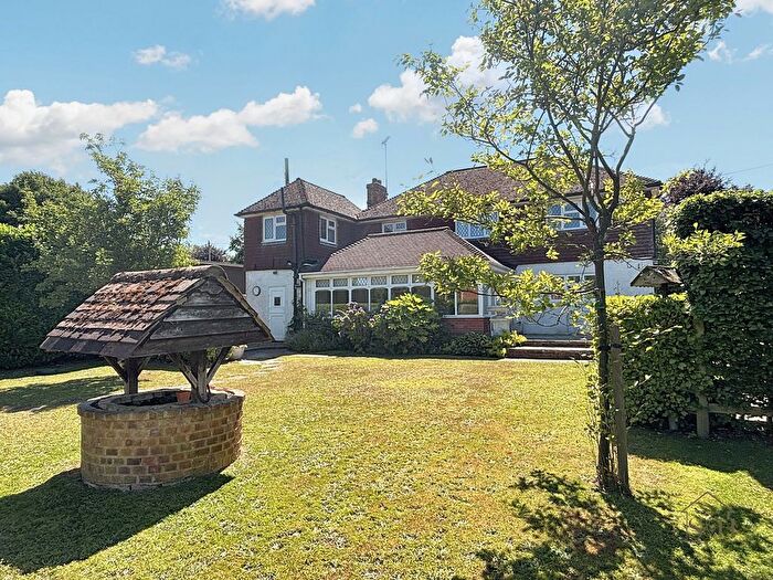 4 Bedroom Detached House For Sale In Canterbury Road, Challock, TN25