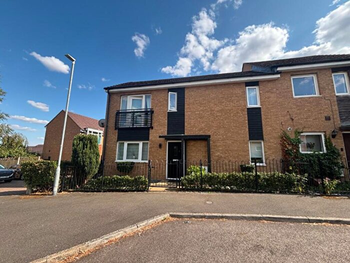 2 Bedroom Semi Detached House For Sale In Bradlaugh Crescent, Northampton, NN3