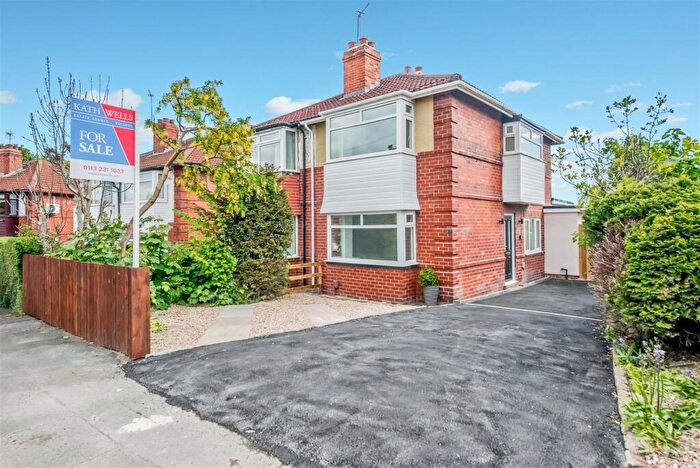 3 Bedroom Semi-Detached House For Sale In Kenilworth Road, Wortley, Leeds, LS12