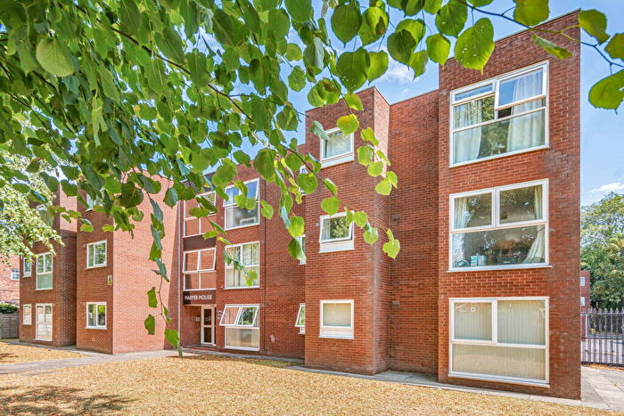 1 Bedroom Flat For Sale In Slade Lane, Manchester, M19