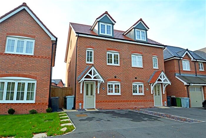 3 Bedroom Town House To Rent In George Jackson Avenue, Holmes Chapel, CW4