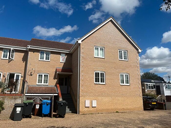 2 Bedroom Flat For Sale In Abbot Road, Bury St. Edmunds, IP33