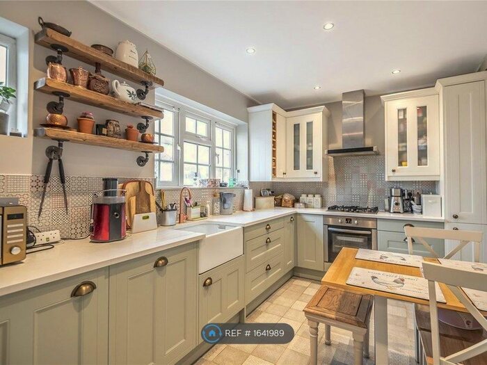 2 Bedroom End Of Terrace House To Rent In Cordingley Road, Ruislip, HA4