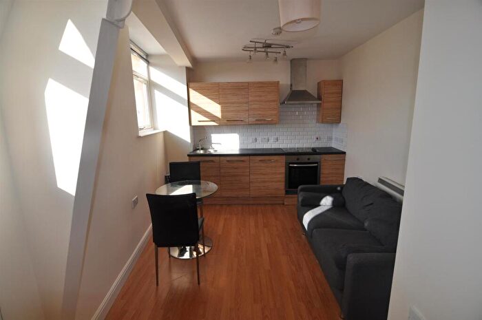 1 Bedroom Flat To Rent In Corner House, Godwin Street, Bradford, BD1