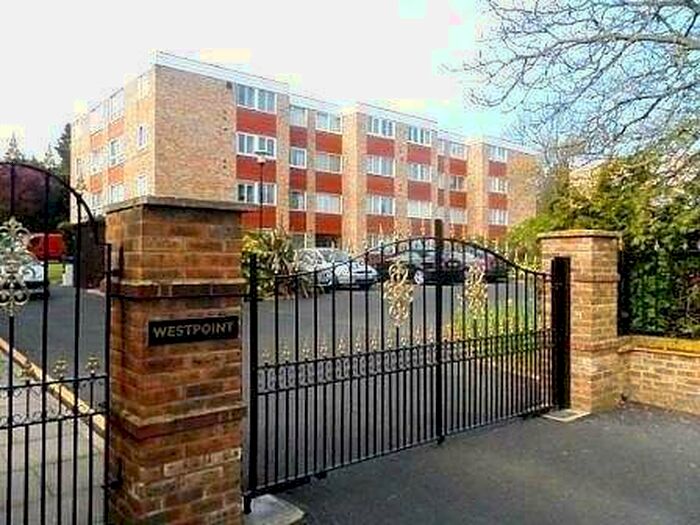 1 Bedroom Flat To Rent In Westpoint, Shortlands, Bromley, BR2