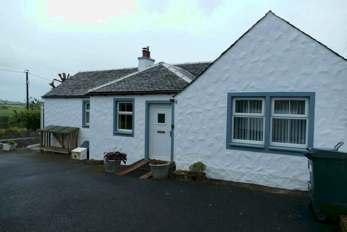 2 Bedroom Cottage To Rent In Old Glasgow Road, Stewarton, KA3