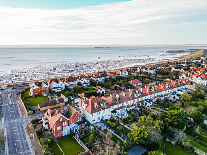 2 Bedroom Flat For Sale In Gloucester Terrace, Southend-on-sea, SS1