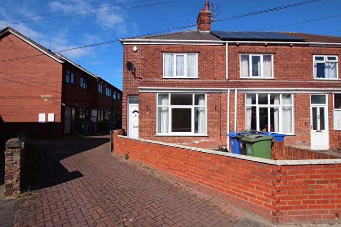 2 Bedroom End Of Terrace House To Rent In Jenner Place, Cleethorpes, DN35
