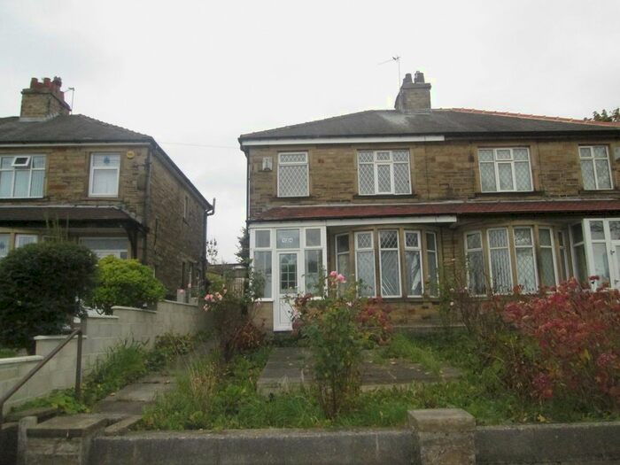 3 Bedroom Semi-Detached House To Rent In Southfield Road, Bradford, West Yorkshire, BD5