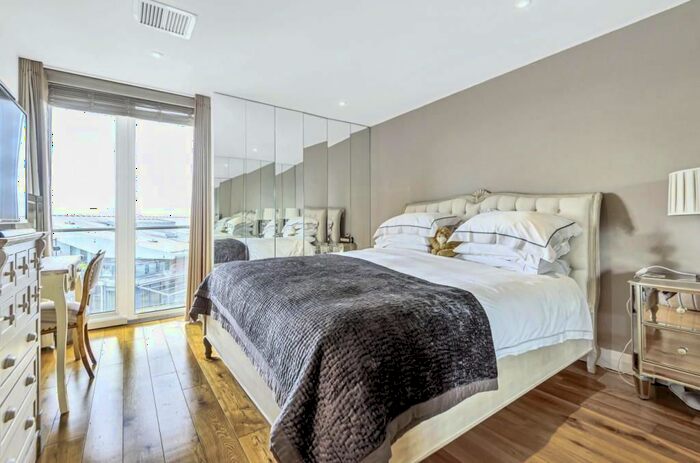 2 Bedroom Flat To Rent In Channel Way, Ocean Village, Southampton, SO14