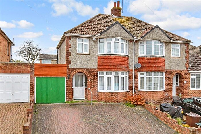 3 Bedroom Semi Detached House For Sale In Allington Drive, Rochester, Kent, ME2