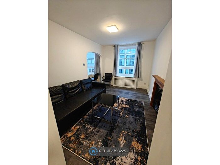 2 Bedroom Flat To Rent In Victoria Chambers, London, EC2A