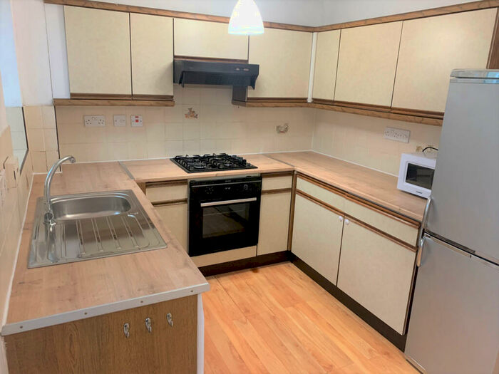 2 Bedroom Semi Detached House To Rent In Wicket Grove, Lenton, Nottingham, NG7