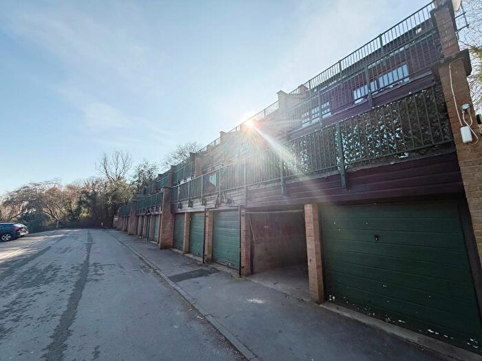 2 Bedroom Apartment To Rent In Briary Road - Portishead, BS20