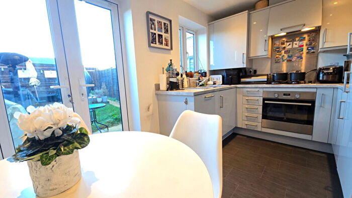 2 Bedroom Terraced House For Sale In Roger Croft Drive, Thatcham, RG19